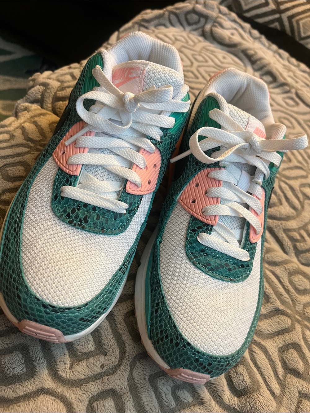 Nike White Teal Pink Mesh Snake-Texture Sneakers air max 90